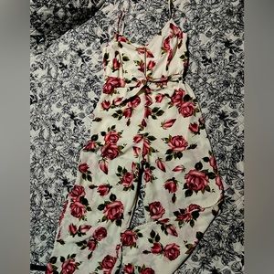 GUESS FLORAL JUMPSUIT WITH SLIT
